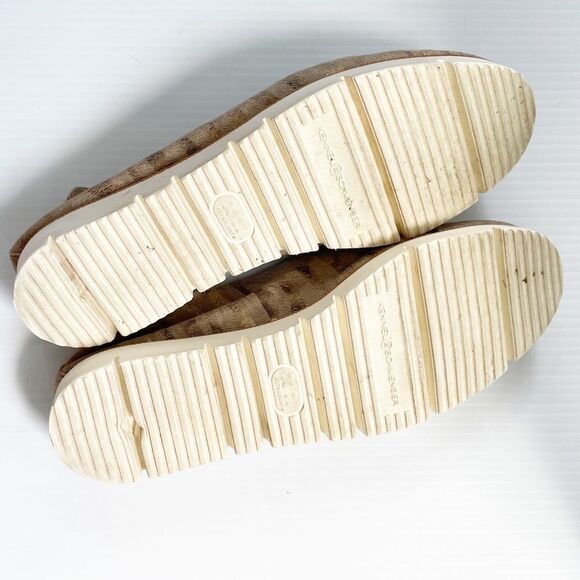 Kennel & Schmenger Metallic Gold Tan Animal Stripe Slip On Flats Size 6.5
